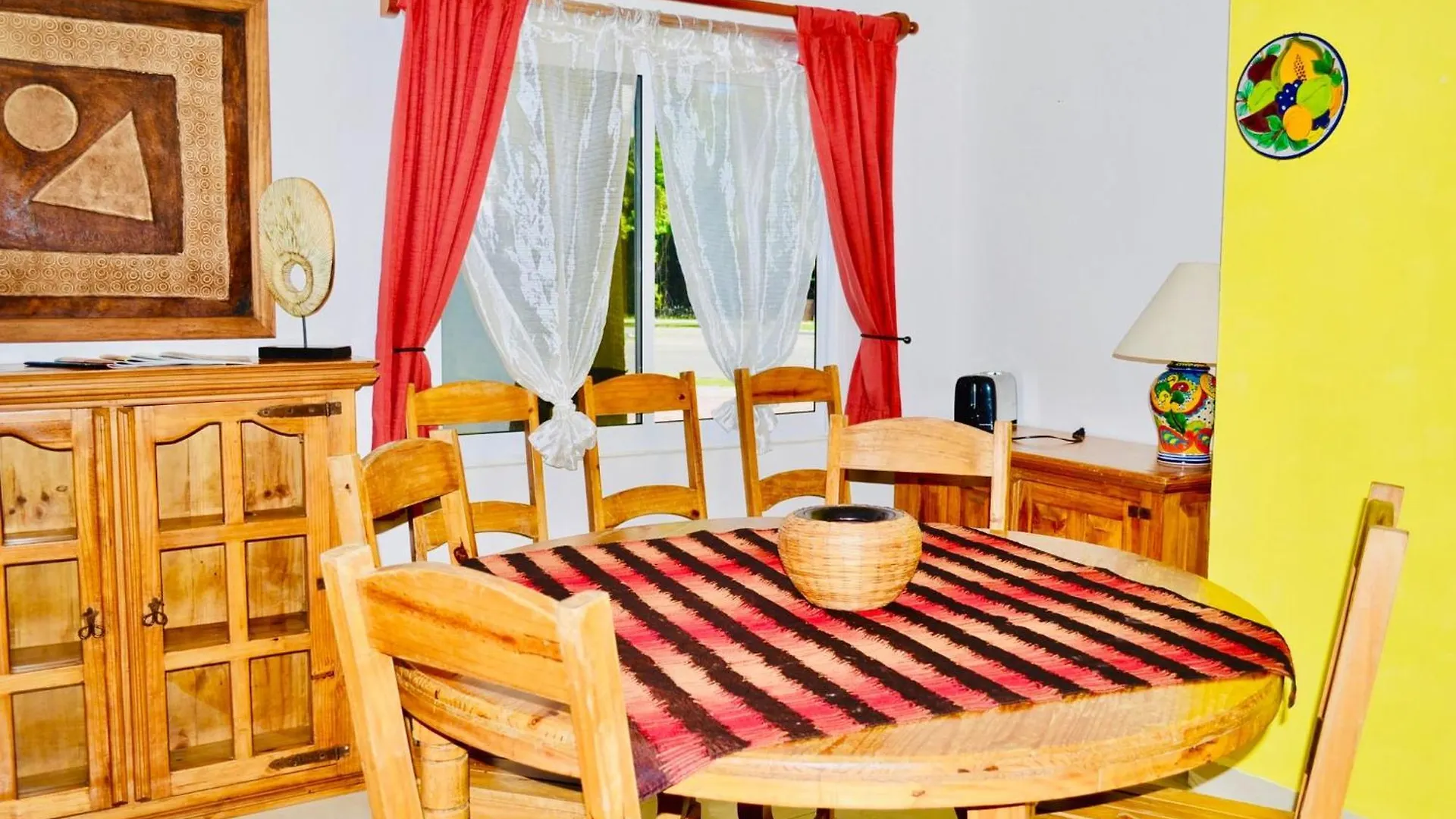 Superior Budget Room With Swimming Pool Air Conditioning And Parking Playa del Carmen